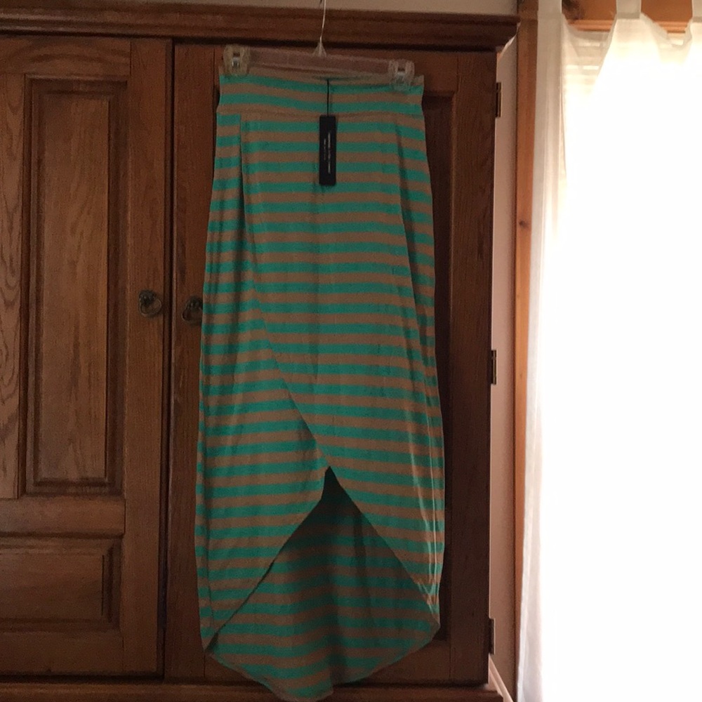 Asymmetrical cotton skirt